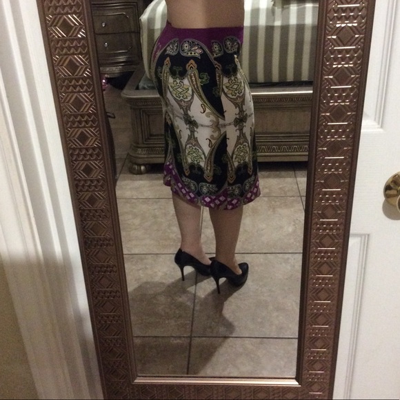 Pencil skirt - Picture 2 of 5